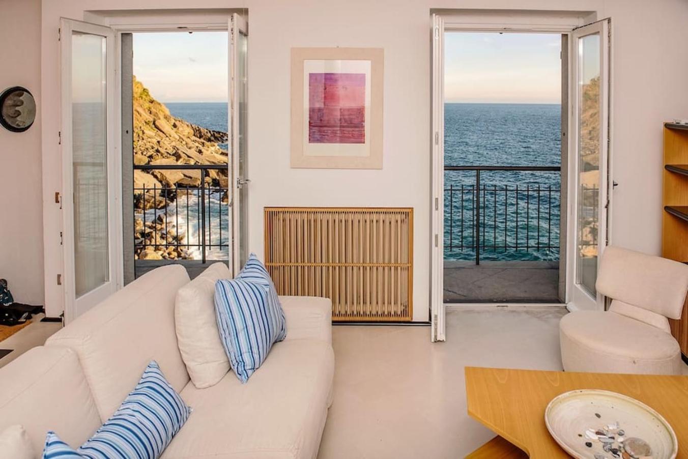 דירות ורנאצה Carattino 12 Idyllic Seafront Retreat מראה חיצוני תמונה